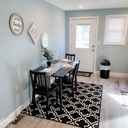 Nice Bedroom Next Fells Point Baltimore Exterior foto