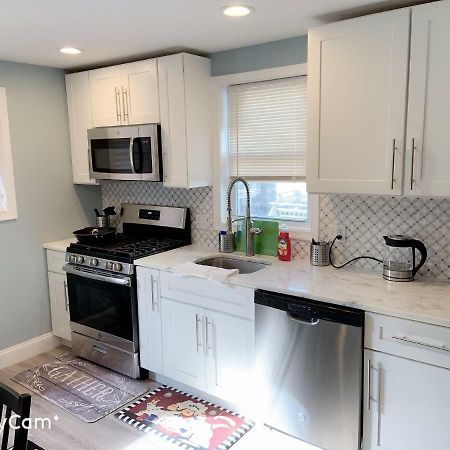 Nice Bedroom Next Fells Point Baltimore Exterior foto